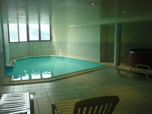 MADAME VACANCES - RESIDENCE LES LODGES DE PIERRES