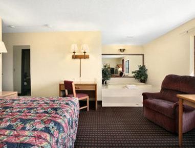 Super 8 by Wyndham Valentine NE