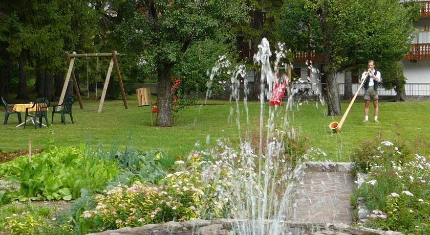 Outdoor Pictures 21
