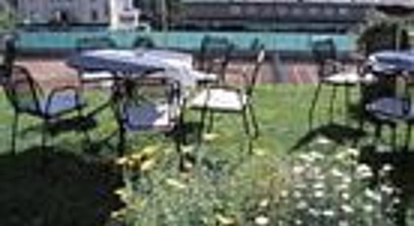 Outdoor Pictures 12
