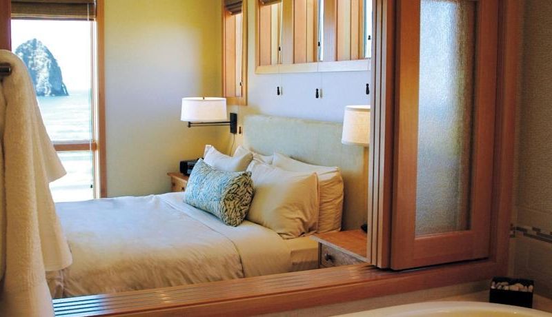 Headlands Coastal Lodge & Spa