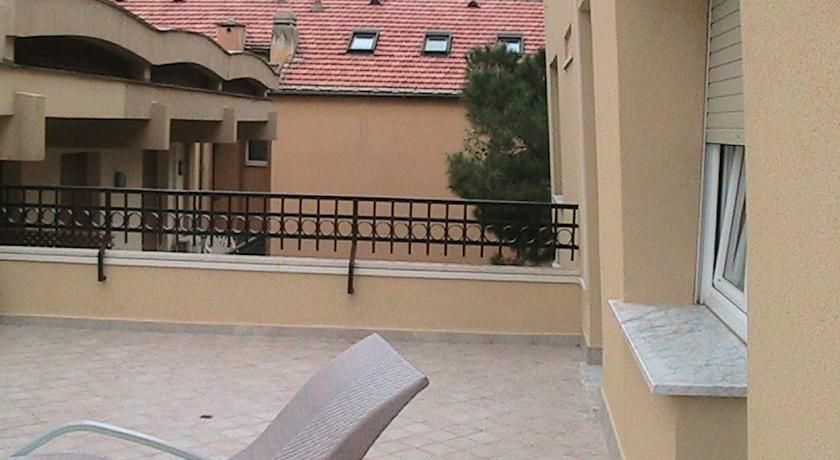 Outdoor Pictures 23