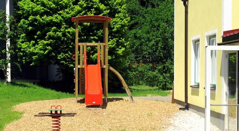 Outdoor Pictures 17