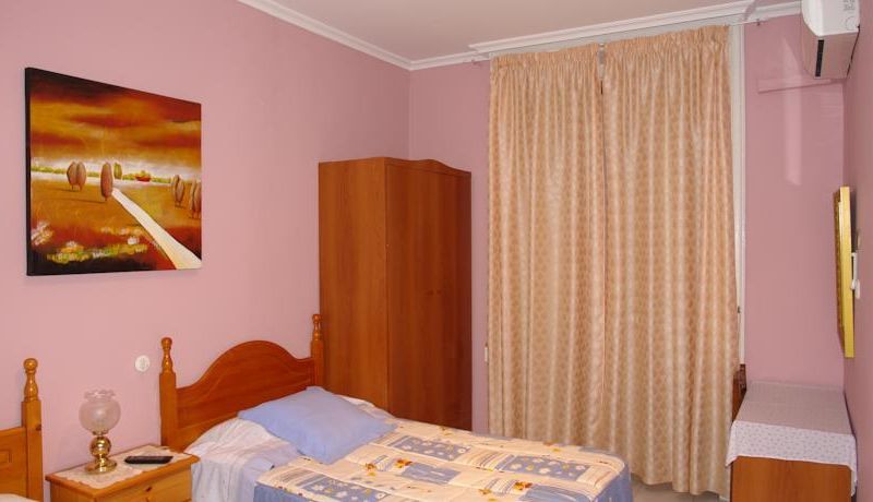 Hostal Dos Naciones