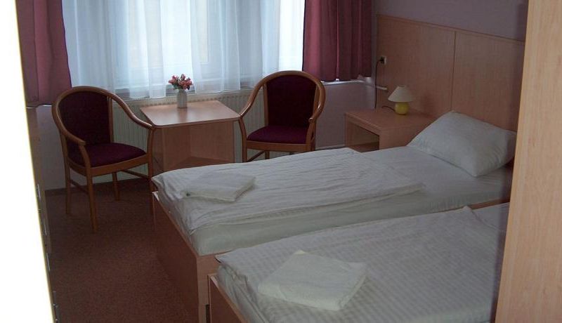 D-Hotel