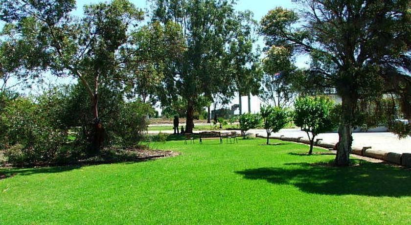 Outdoor Pictures 16