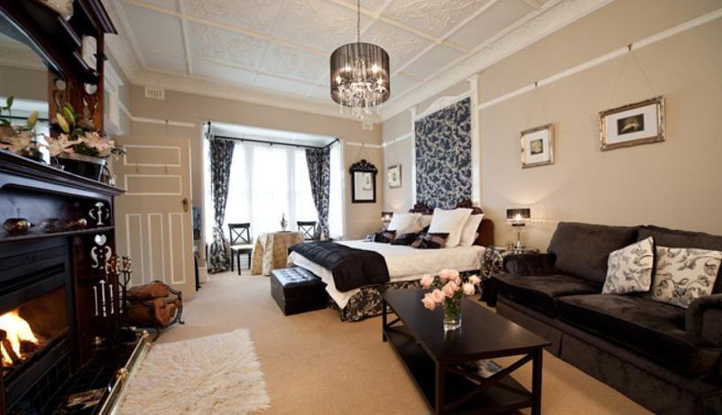 MELBA HOUSE BOUTIQUE