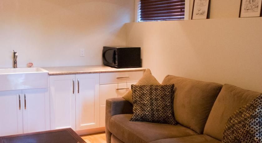 SUITE DREAMS VANCOUVER BED AND BREAKFAST