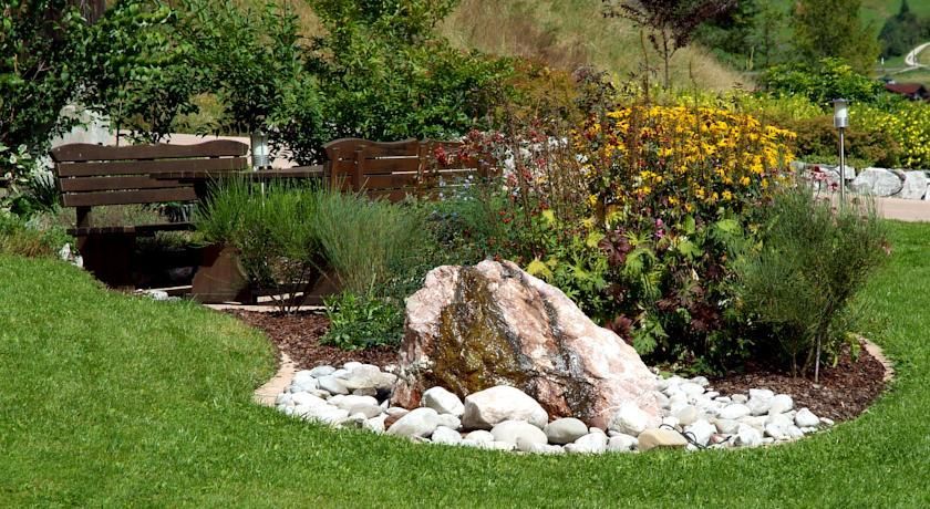 Outdoor Pictures 19
