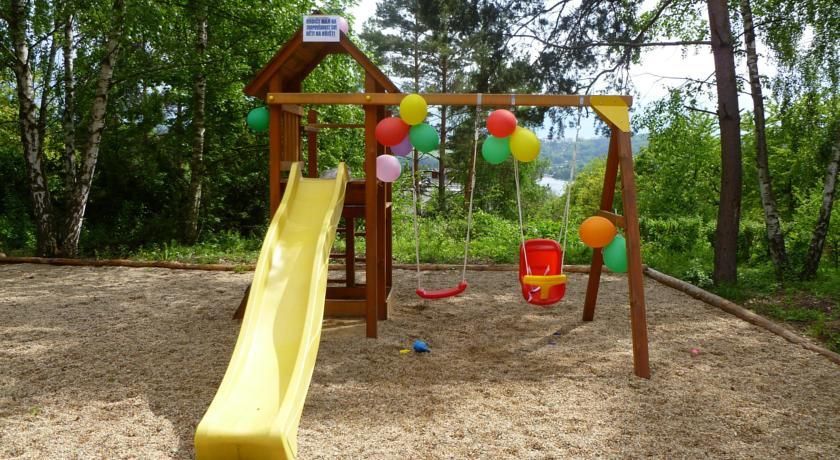 Outdoor Pictures 24