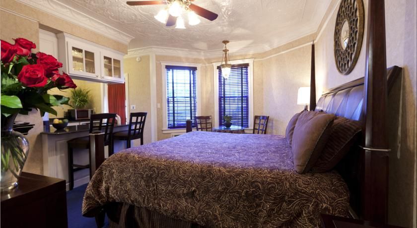 Chateau Inn and Suites