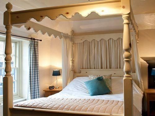 The White Horse Inn