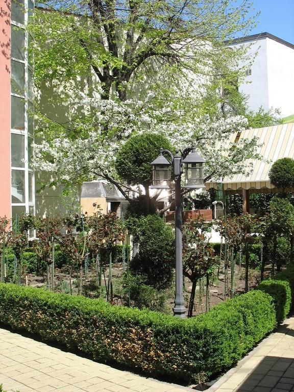 Outdoor Pictures 15