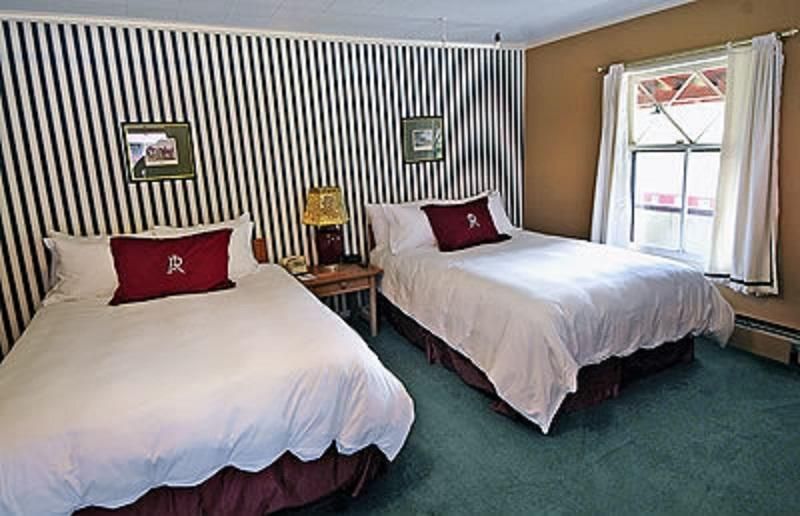 The Historic Redstone Inn