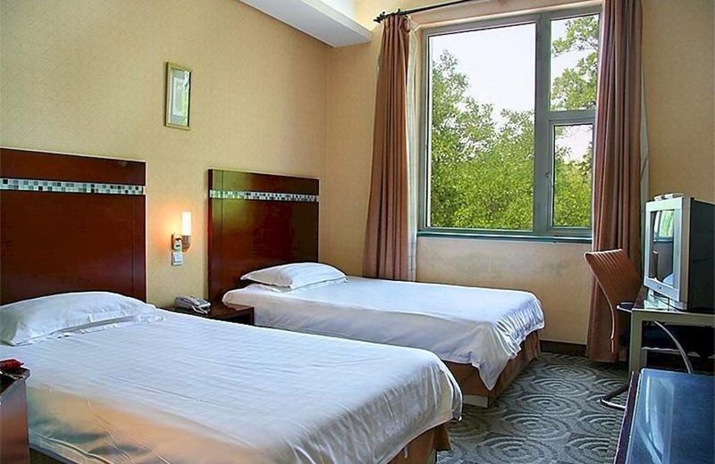 Tai'an Century Business Hotel