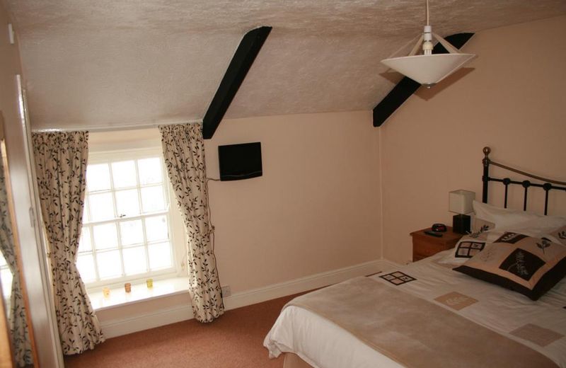 Wombwell Arms