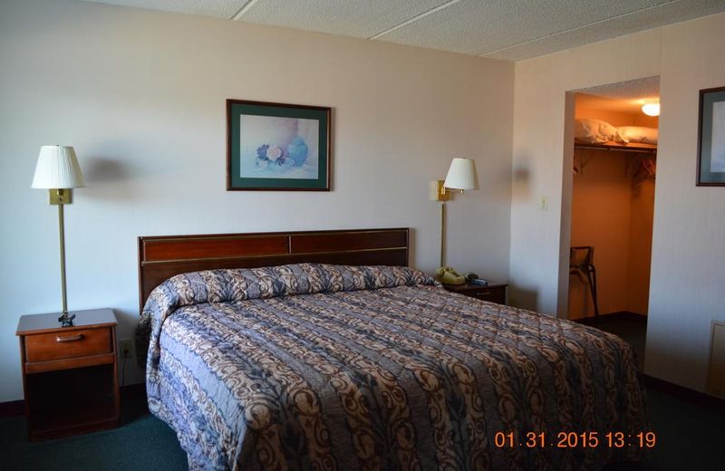 Camilla Inn & Suites