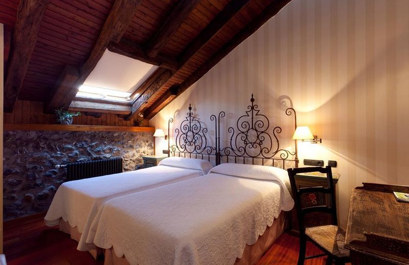 Hotel Antsotegi