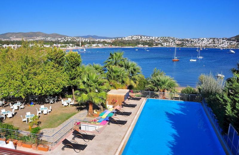 Milpoint Voyage Hotel