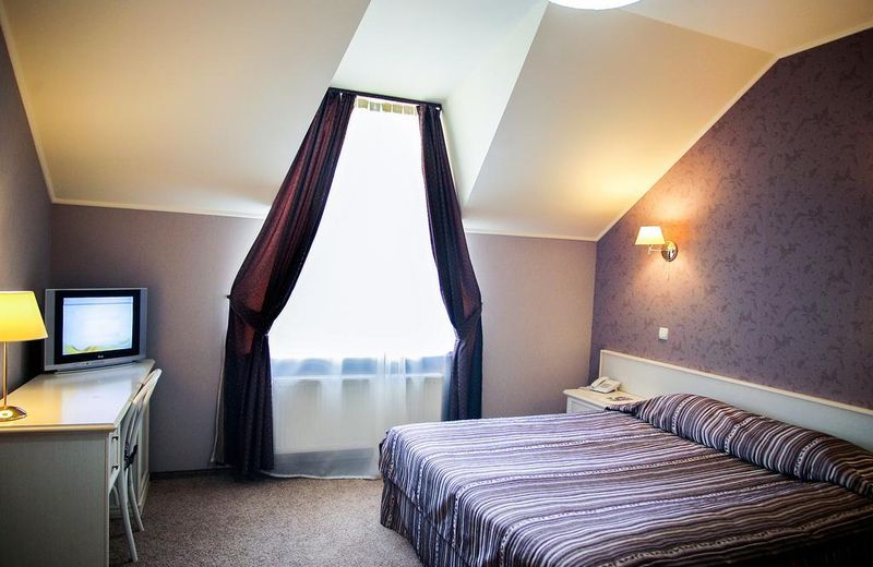Diligence Hotel
