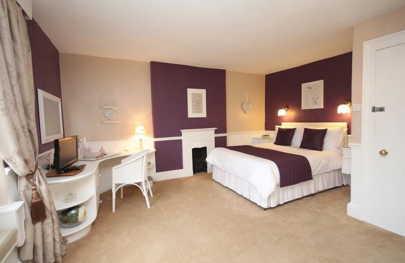 Alcombe House Hotel