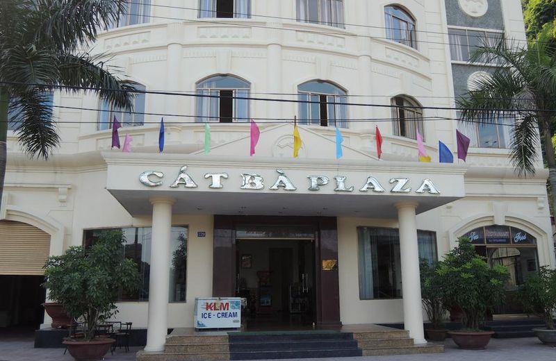 Cat Ba Plaza Hotel