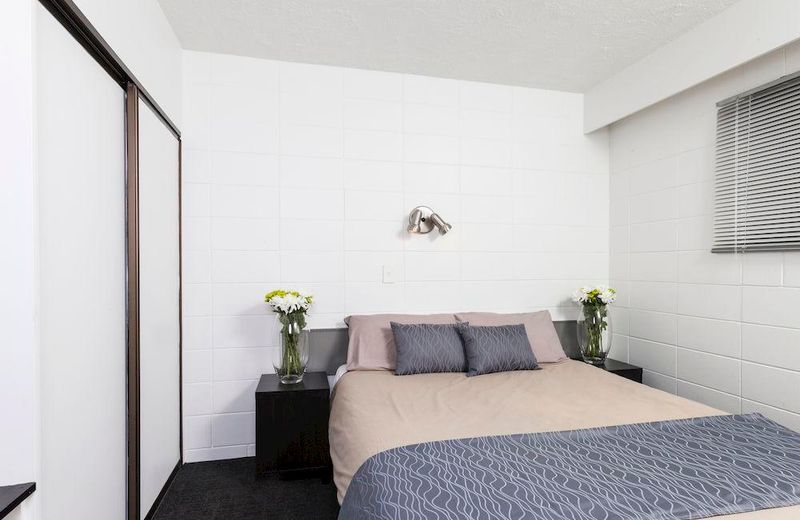 Ellerslie Palms Motel