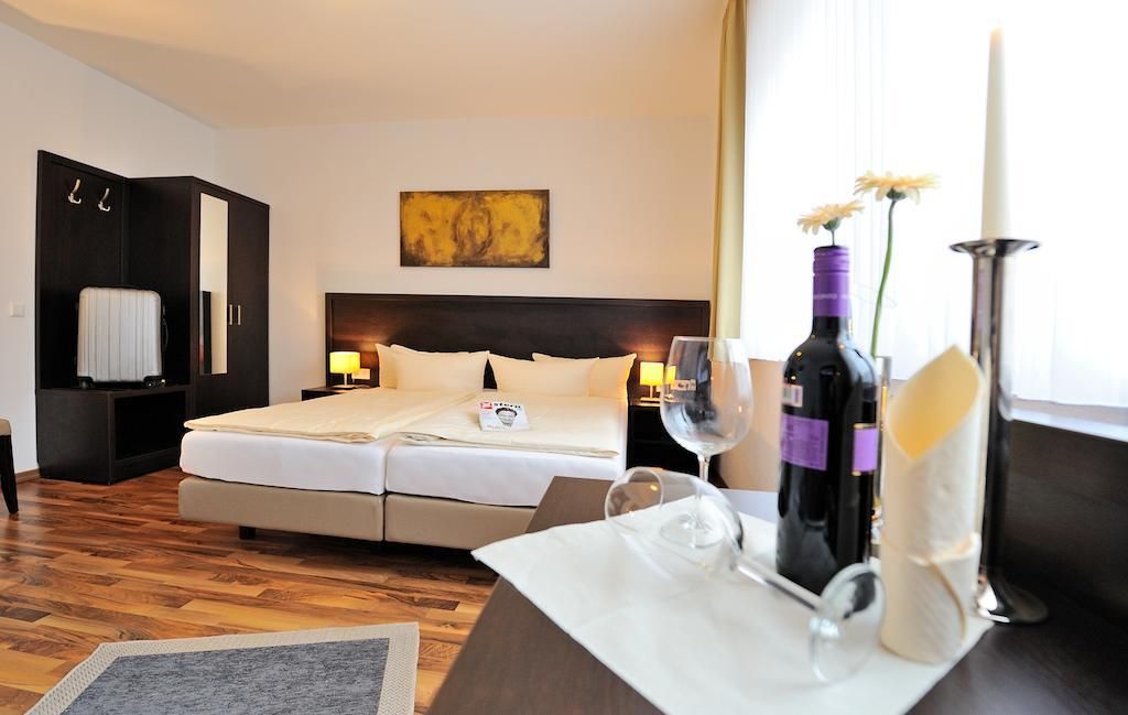 ARISTO HOTEL
