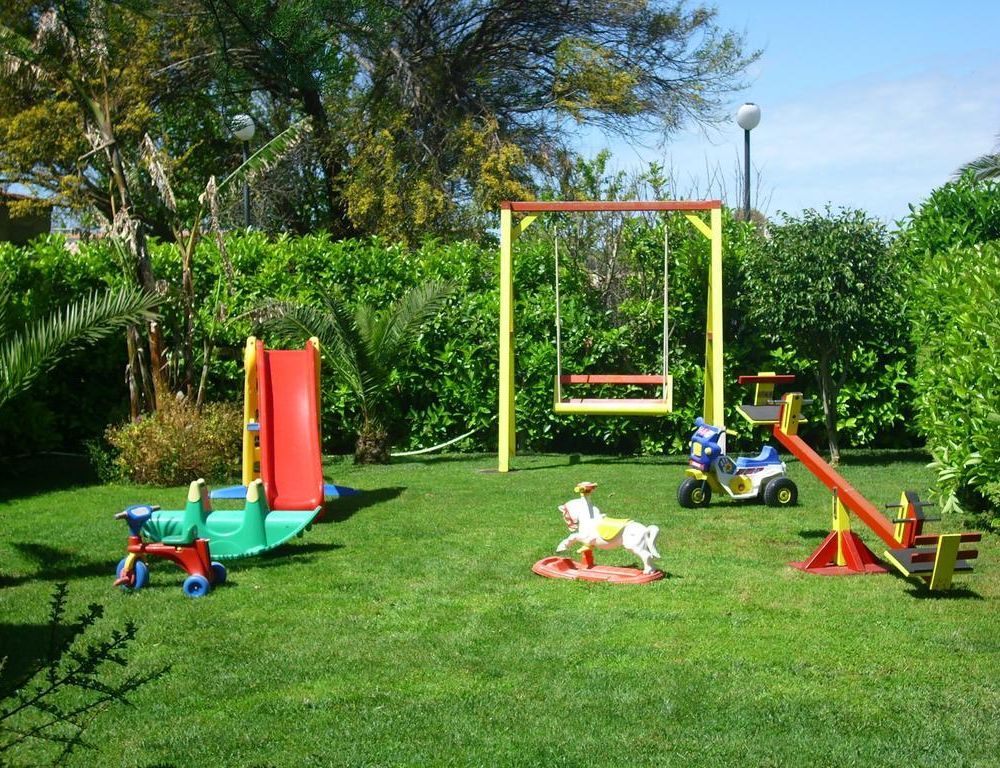 Outdoor Pictures 17