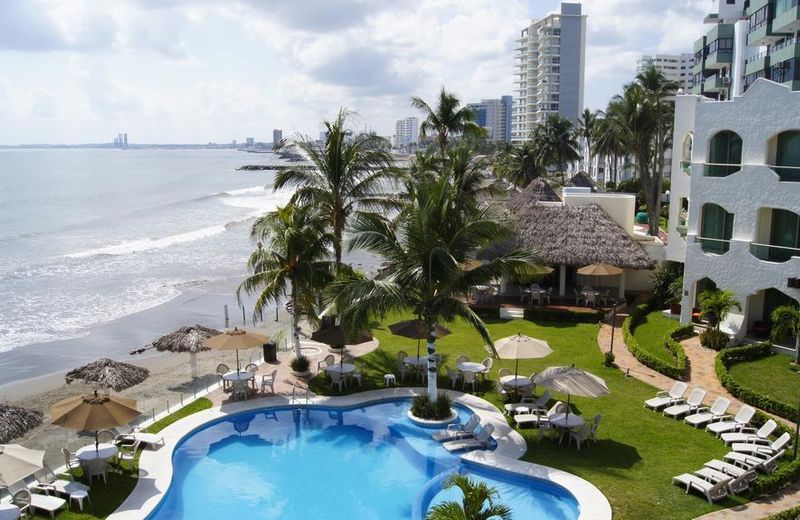 Playa Caracol Hotel & Spa