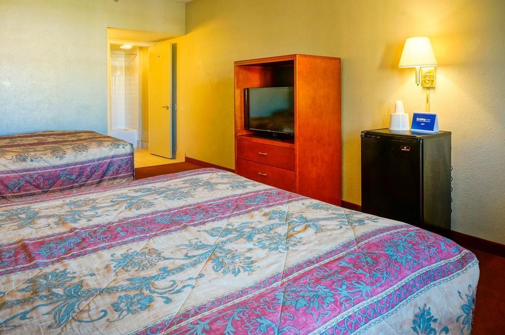 Motel 6 - San Diego, CA – near Sea World