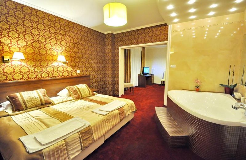 Hotel Chabrowy Dworek