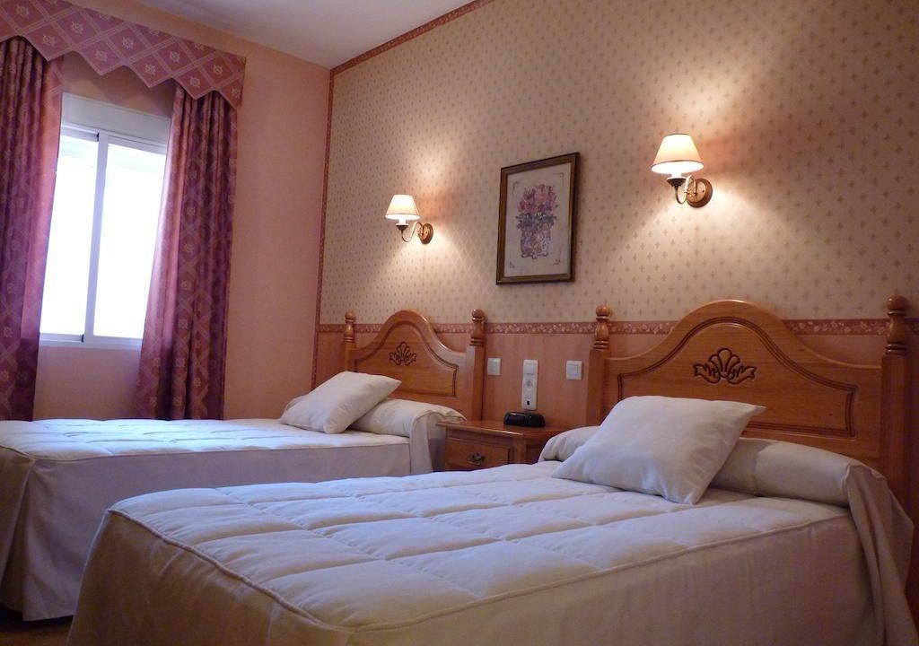 Hostal Los Escudos