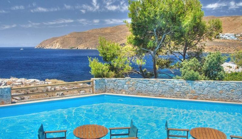 Yperia Hotel