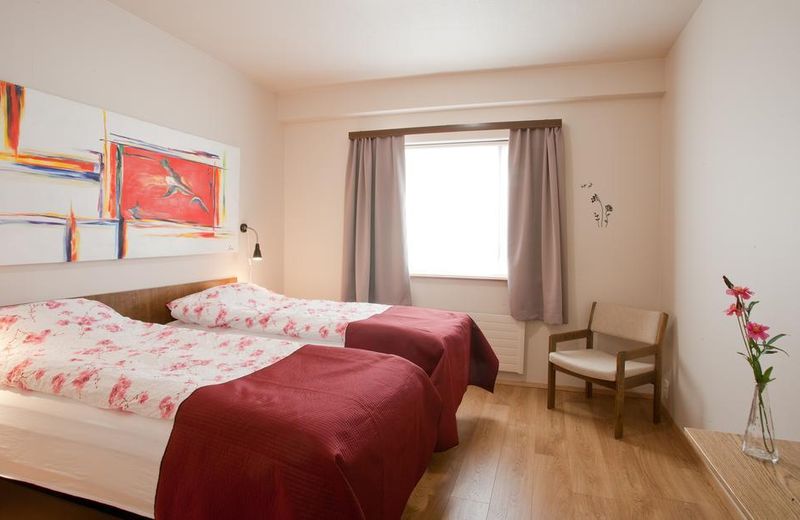 Airport Inn
