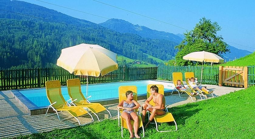 Outdoor Pictures 23
