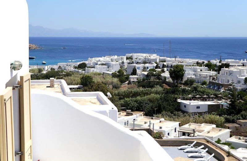 Mr & Mrs White Mykonos