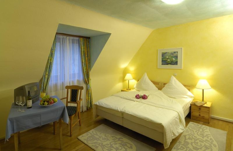 ALTER KOHLHOF, LANDGASTHOF HOTEL UND WEINGUT