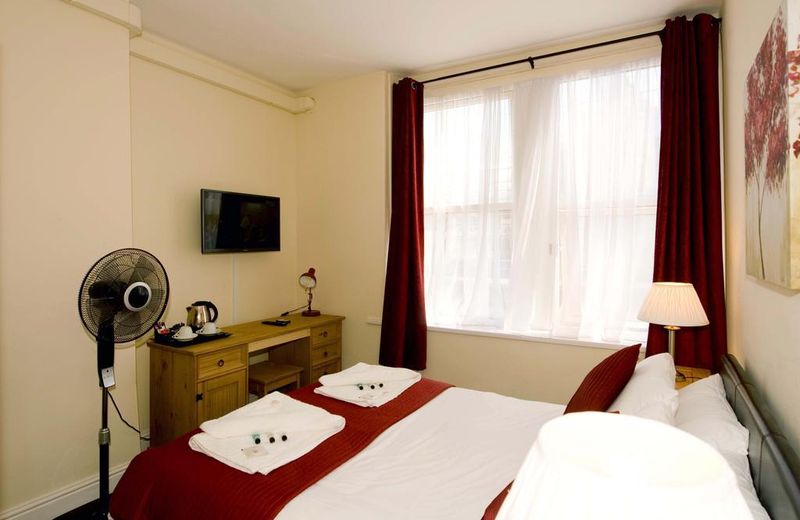 Gail's Guest House