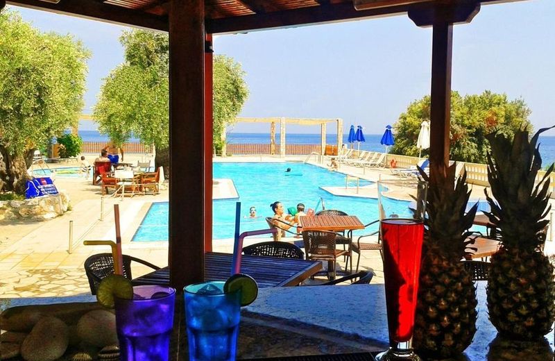 Maranton Beach Hotel