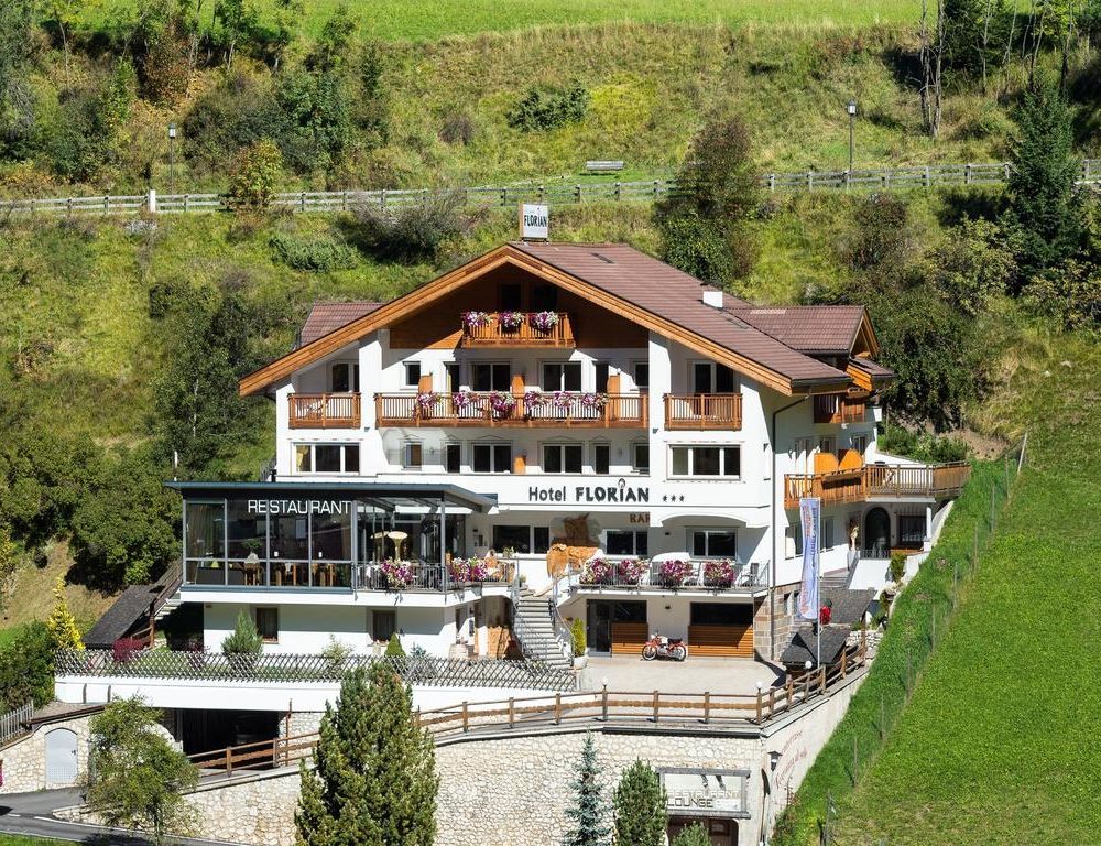 Outdoor Pictures 24