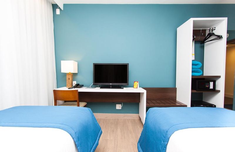 Super 8 Santa Luzia