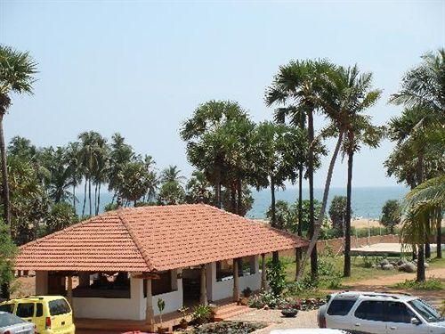Nalla Eco Beach Resort