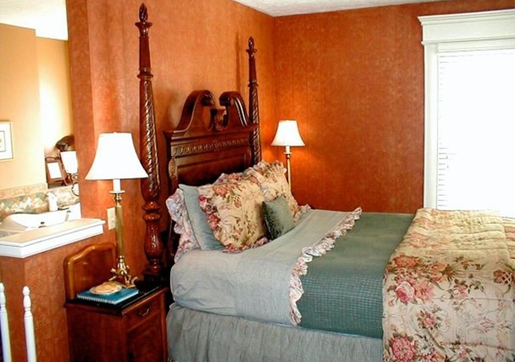 Walnut Street Inn