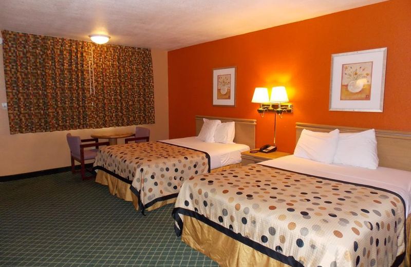 Apex Inn