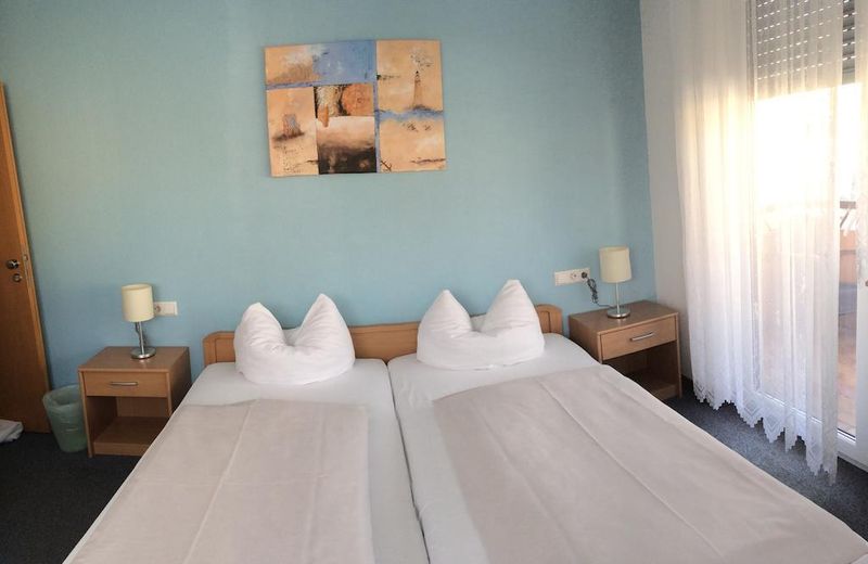 Hotel Discovery