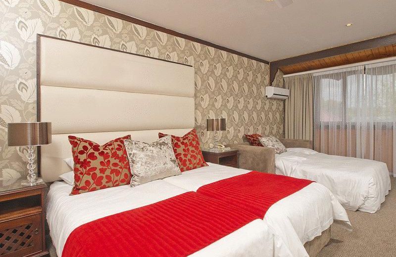 Knysna Log-Inn Hotel