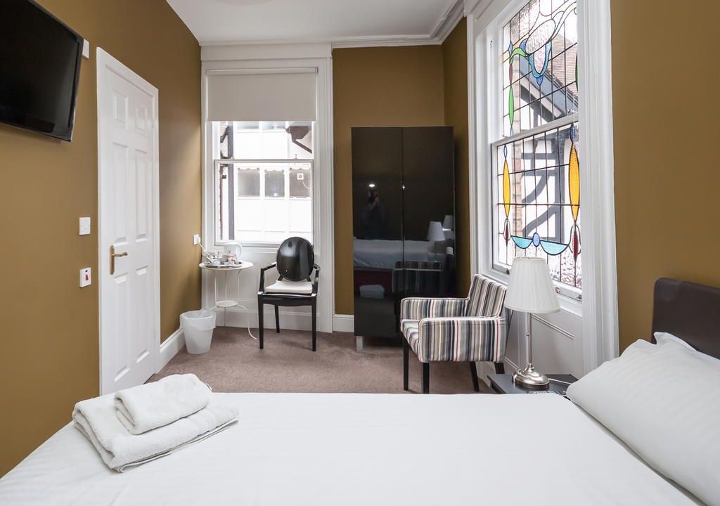 Grosvenor Place Guest House