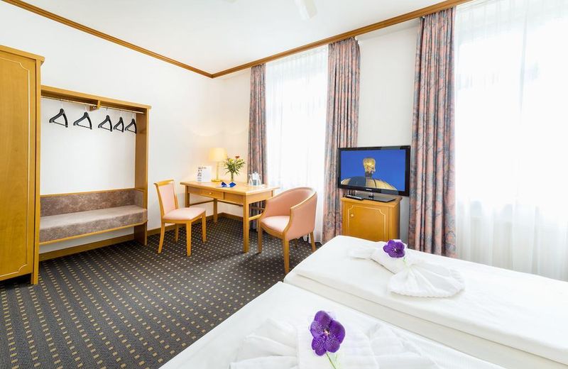 Hotel Alekto