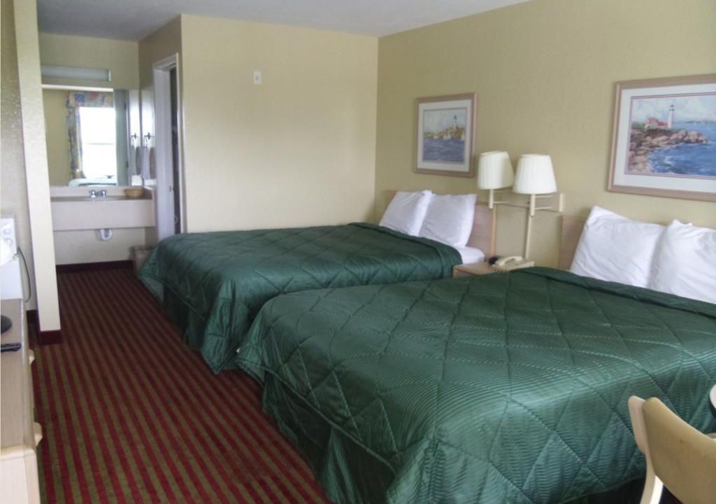 Key West Inn - Millbrook